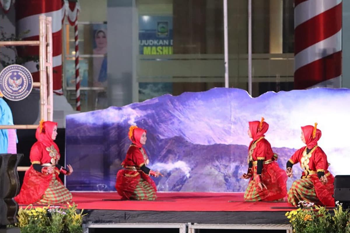 Pagelaran Seni di Festival Tambora