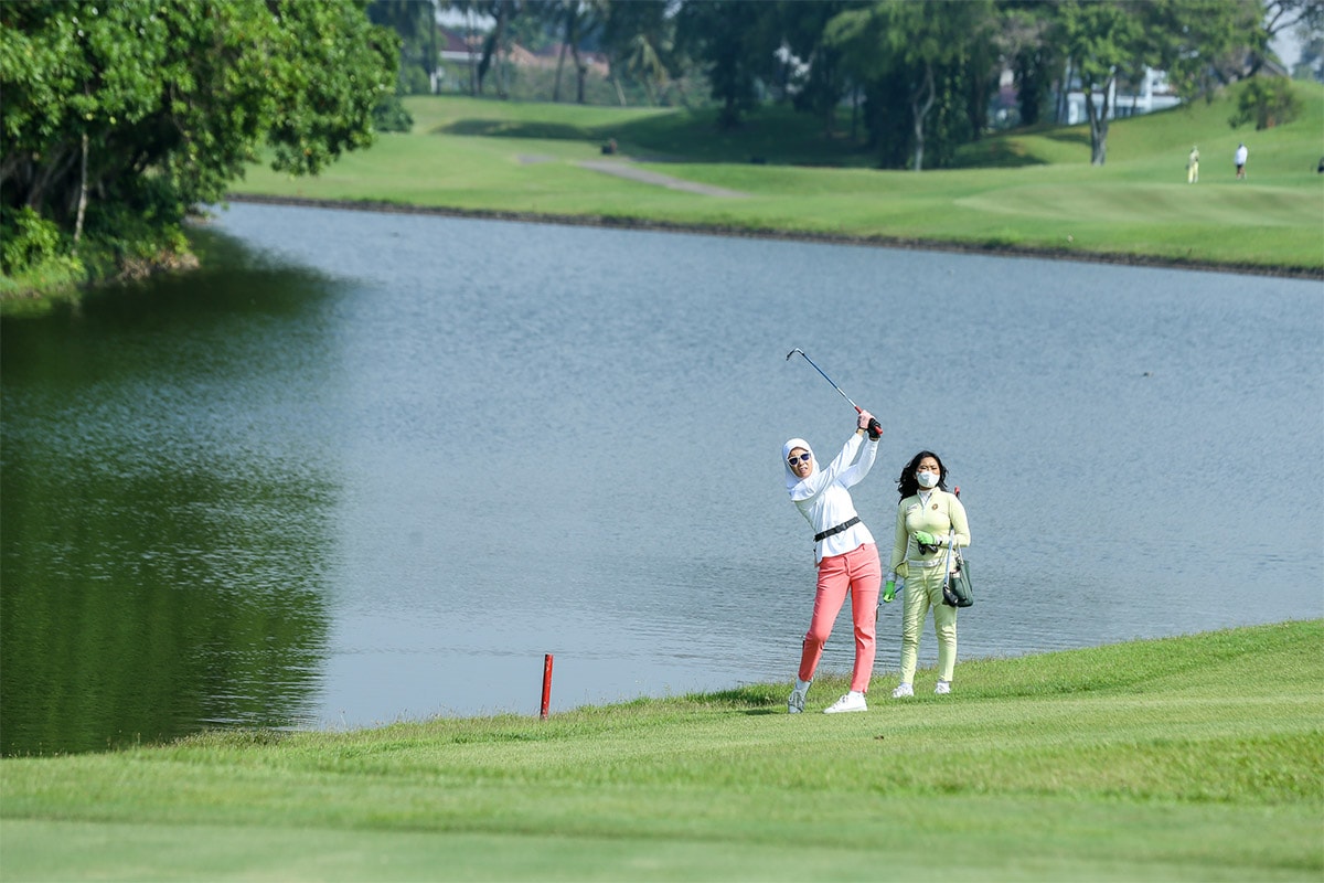 Peserta Golf Triathlon GOTTONG series pertama di Indonesia