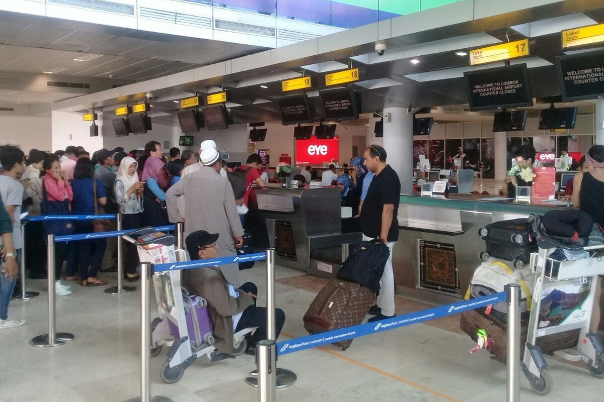 航空公司满足游客更改航班的要求